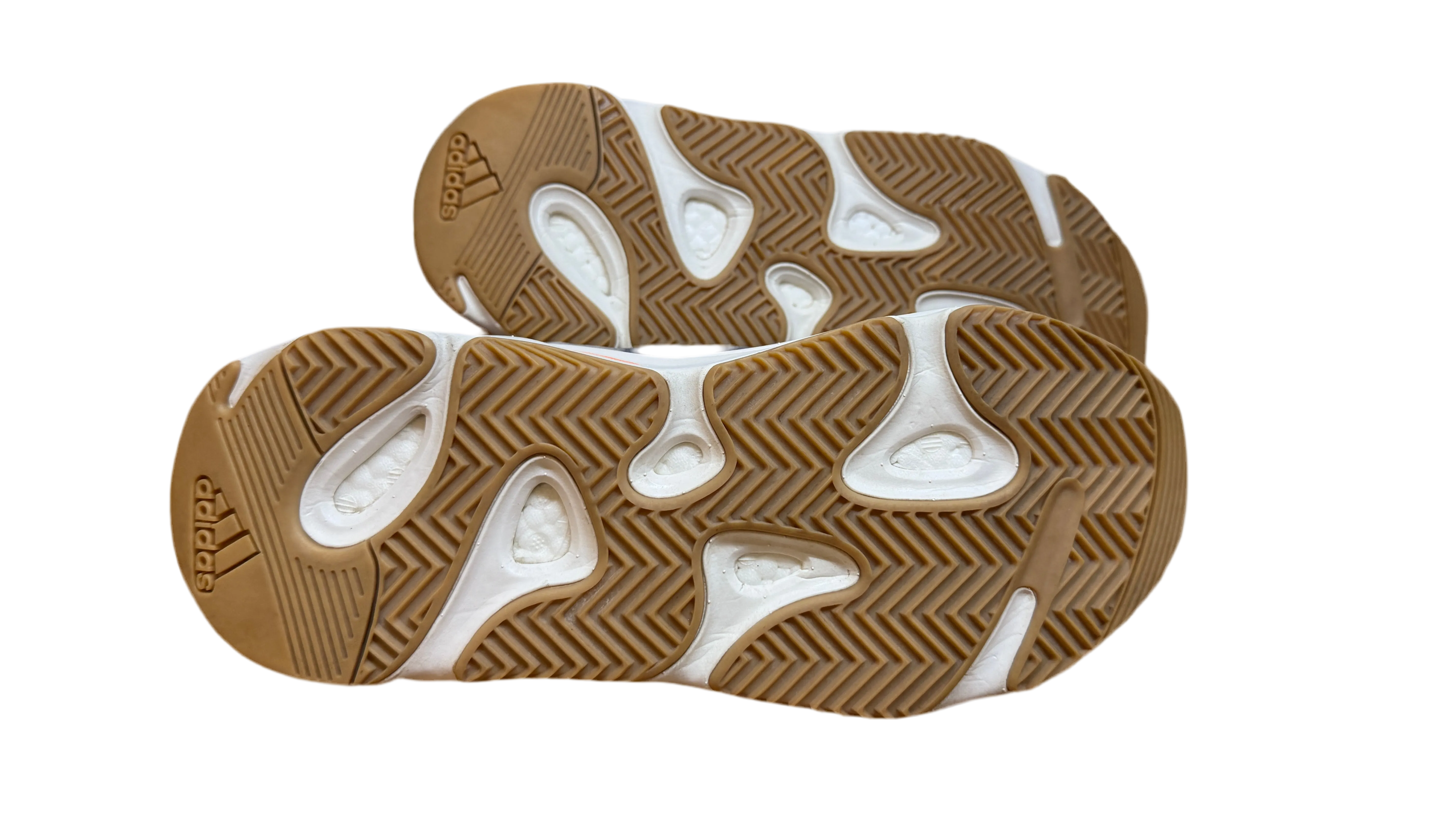 adidas Yeezy Boost 700Magnet (USED)
